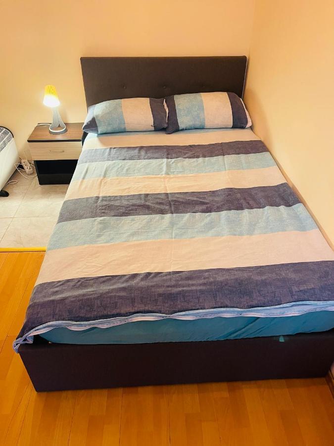 Top Center Studio 2 Min To The Beach Apartment Varna Luaran gambar